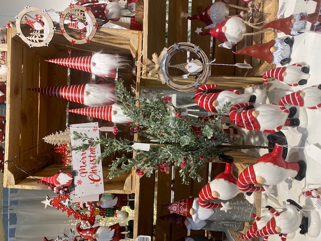 Giftware Trading Christmas Decorations - Spring Fair 2022